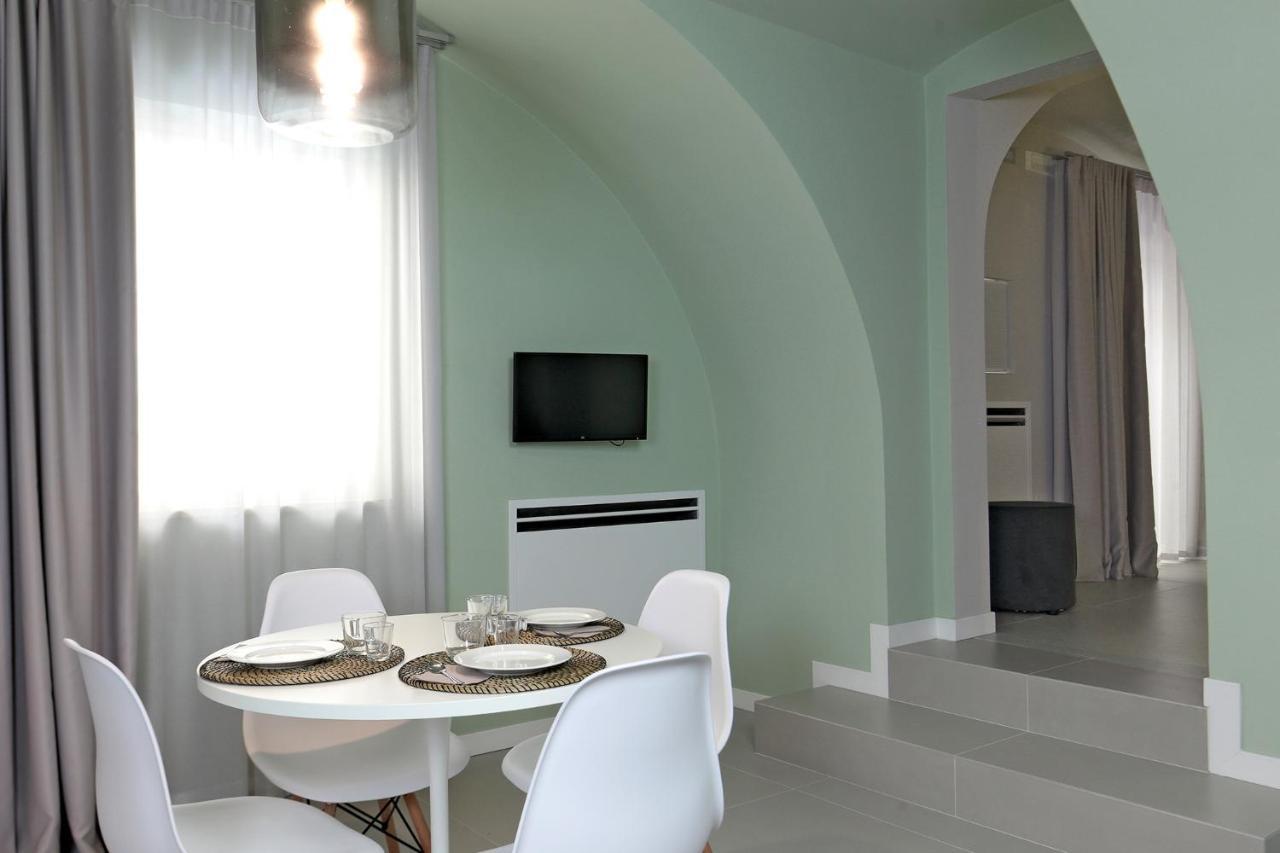 B&Bari, Via Cairoli, Le Case Di Aurelia Guesthouse Экстерьер фото